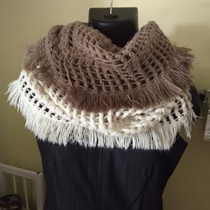 🛑LAST CHANCE Steve Madden Infinity Scarf